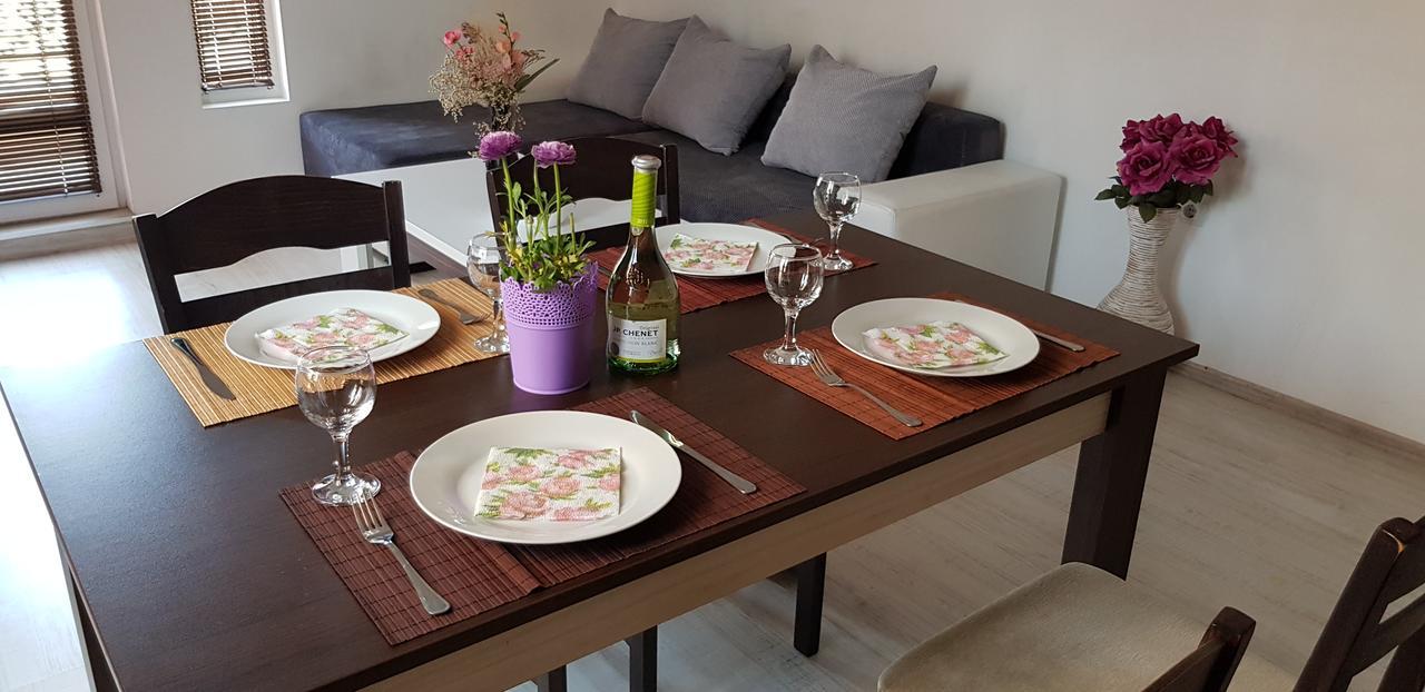 Family Aparthotel Vintegra Burgas Exterior photo